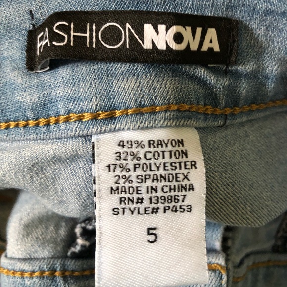 *FASHIONNOVA* skinny jeans - Picture 2 of 2